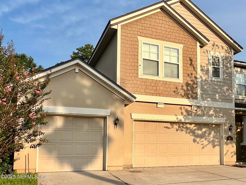13660 Chipperfield Ln in Jacksonville, FL - Building Photo
