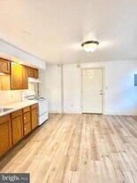 26 N Main St in Spring City, PA - Building Photo