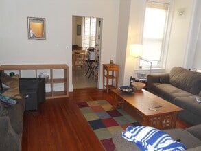 10 Parkway Rd, Unit 2 in Brookline, MA - Building Photo - Building Photo