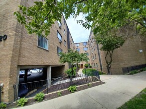 7320 N Rogers Ave in Chicago, IL - Building Photo - Building Photo