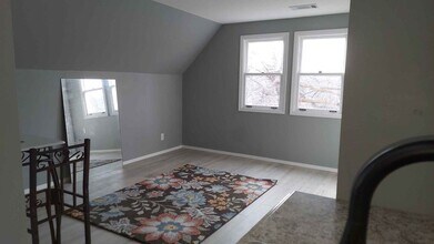 2989 N Gretchen Way, Unit B in Boise, ID - Building Photo - Building Photo