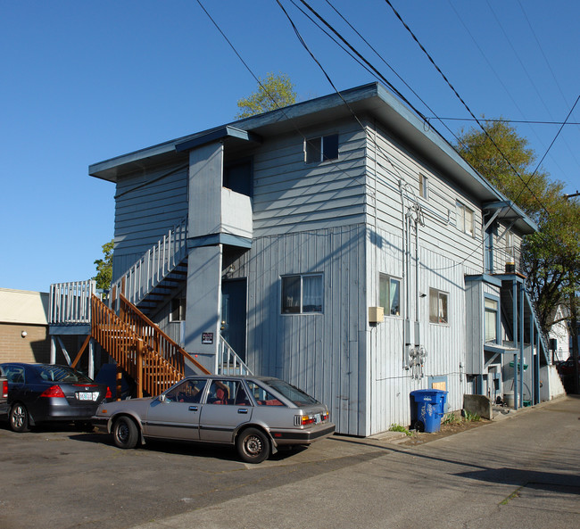 242 E 14th in Eugene, OR - Foto de edificio - Building Photo