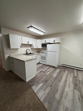 706 Ouida Way in North Pole, AK - Building Photo - Building Photo