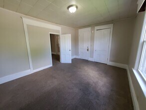 1418 12th Ave in Moline, IL - Building Photo - Building Photo