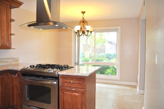 12700 Newport Ave in Tustin, CA - Building Photo - Building Photo