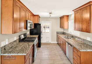 1628 S Pacific St in Oceanside, CA - Building Photo - Building Photo