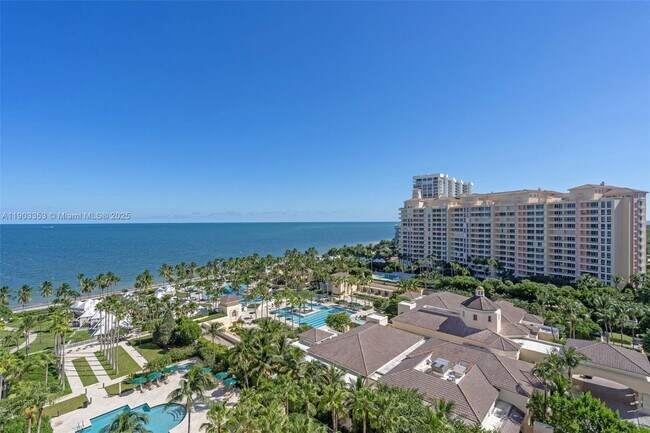 791 Crandon Blvd in Key Biscayne, FL - Building Photo - Building Photo