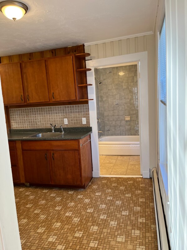 5 Cogswell Ave-Unit -Unit 5 in Haverhill, MA - Building Photo - Building Photo