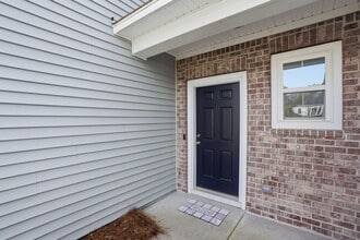 17 Crown Ct in Richmond Hill, GA - Building Photo - Building Photo