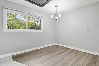 3939 Esquire Pl in Indianapolis, IN - Building Photo - Building Photo