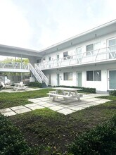 7293 Gary Ave in Miami Beach, FL - Building Photo - Building Photo