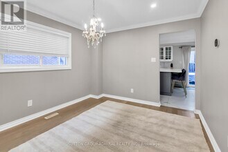 119 McCabe Crescent in Vaughan, ON - Building Photo - Building Photo