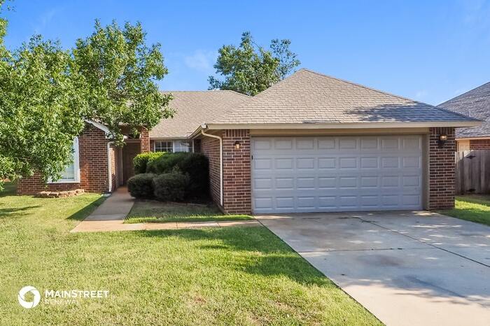 8209 NW 83rd Pl in Oklahoma City, OK - Building Photo