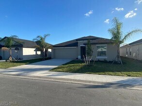 4032 Villa Doria Ct in North Fort Myers, FL - Building Photo - Building Photo