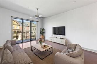 200 North Highland Avenue Northeast in Atlanta, GA - Building Photo - Building Photo