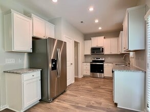 131 Diploma Dr in Clayton, NC - Foto de edificio - Building Photo