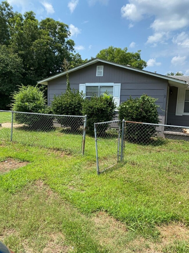621 Purifoy St in North Little Rock, AR - Building Photo - Building Photo