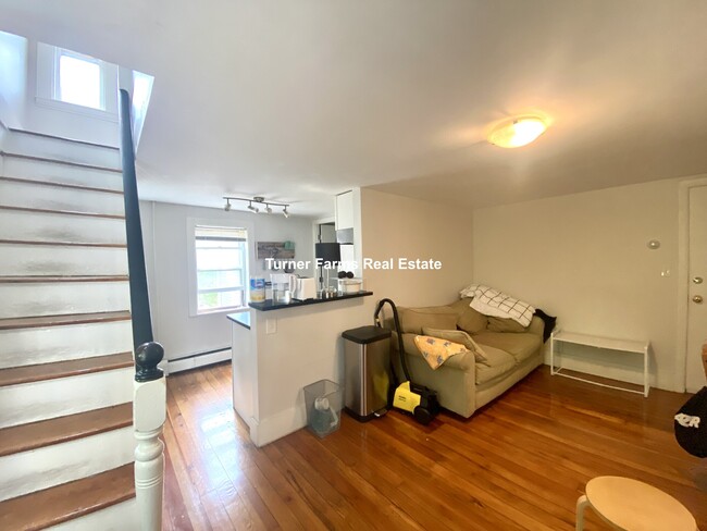 10 Smith Ave, Unit 2R in Somerville, MA - Building Photo - Building Photo