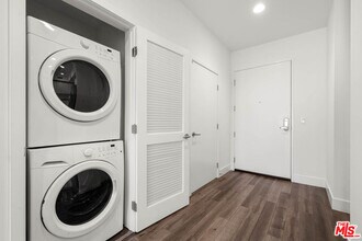 1215 S Bedford St in Los Angeles, CA - Foto de edificio - Building Photo