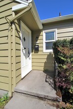 1805 NE 8th Ave in Portland, OR - Building Photo - Building Photo