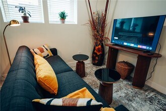 110 Hotel St in Utica, NY - Building Photo - Building Photo