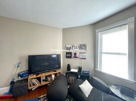 8 Sunset St, Unit 2 in Boston, MA - Building Photo - Building Photo