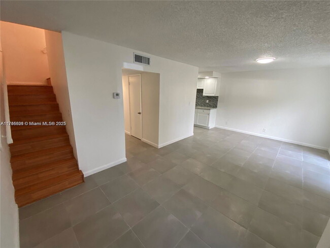 2950 NW 106th Ave in Sunrise, FL - Building Photo - Building Photo
