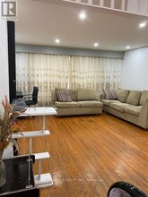 34 Crocus Dr in Toronto, ON - Building Photo - Building Photo