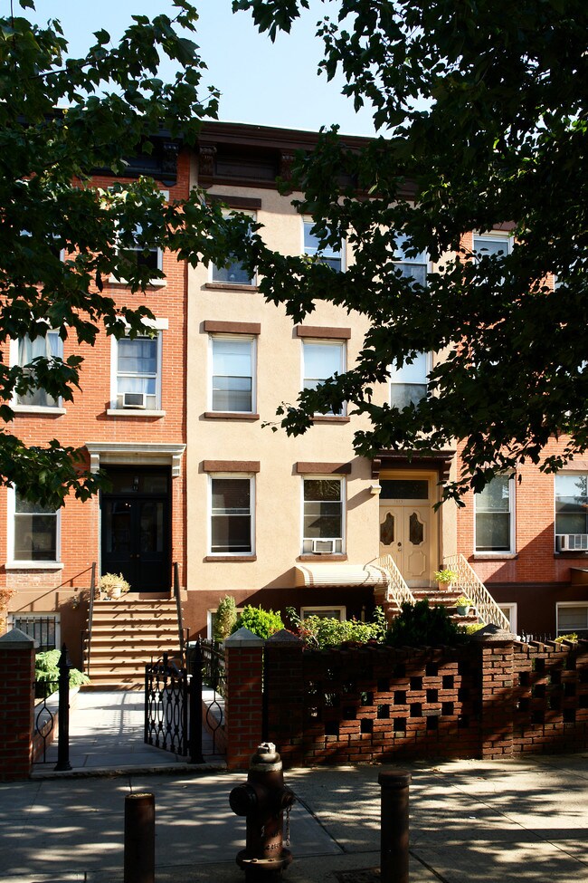 113 3rd Pl in Brooklyn, NY - Building Photo - Building Photo