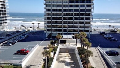 2900 N Atlantic Ave in Daytona Beach, FL - Building Photo - Building Photo