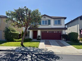 874 Via La Venta in San Marcos, CA - Building Photo