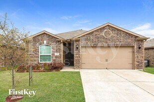 4100 Elderberry St in Forney, TX - Building Photo