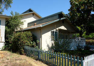 917-919 Sonoma Ave in Santa Rosa, CA - Building Photo - Building Photo