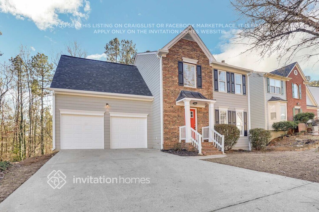 1363 Ambercrest Way in Austell, GA - Building Photo