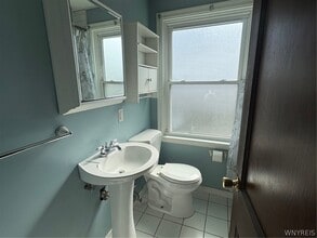 484 81st St in Niagara Falls, NY - Building Photo - Building Photo