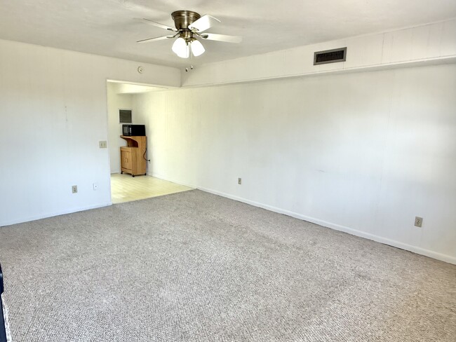 3812 Memorial Blvd in Kingsport, TN - Building Photo - Building Photo
