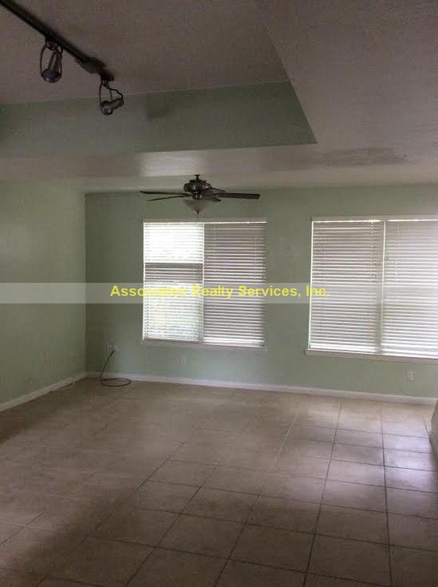 3031 SW Archer Rd in Gainesville, FL - Building Photo - Building Photo