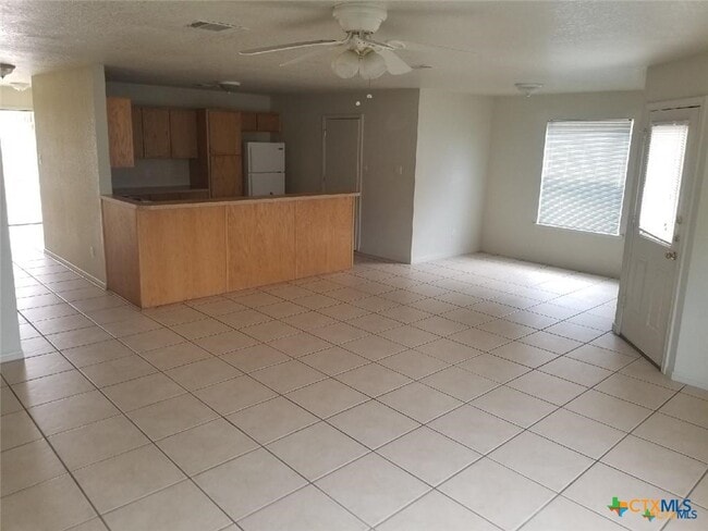 2101 Jennifer Dr in Killeen, TX - Building Photo - Building Photo