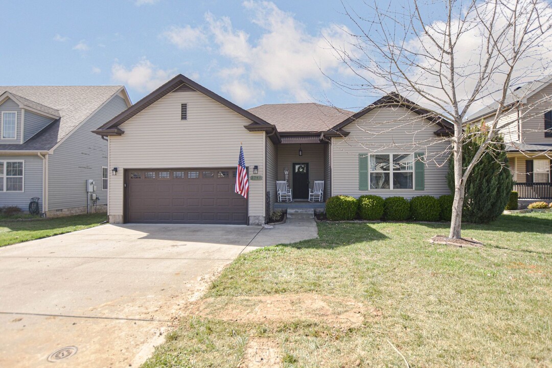 3746 Crisscross Ct in Clarksville, TN - Building Photo