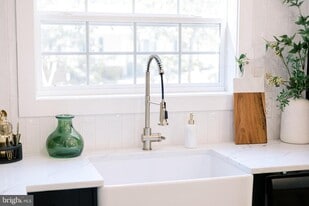 268 Dogwood Dr in Mount Jackson, VA - Building Photo