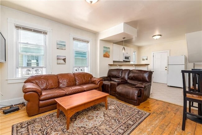 9 Ann St in Newport, RI - Building Photo - Building Photo