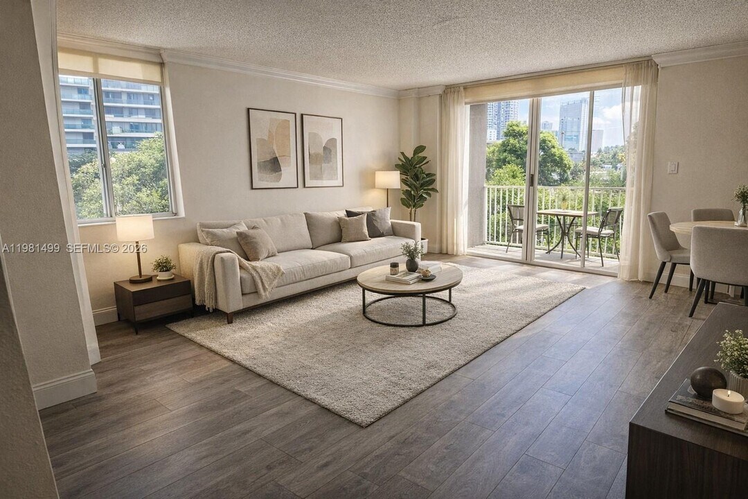 126 SW 17th Rd in Miami, FL - Building Photo