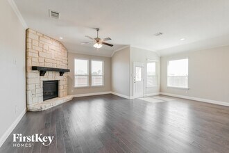 4041 Honeyapple Way in Fort Worth, TX - Building Photo - Building Photo