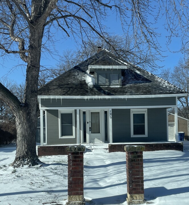 125 S Glenn St in Wichita, KS - Building Photo