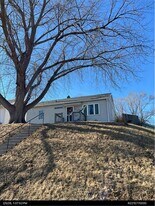 2132 S 48th Ave in Omaha, NE - Building Photo