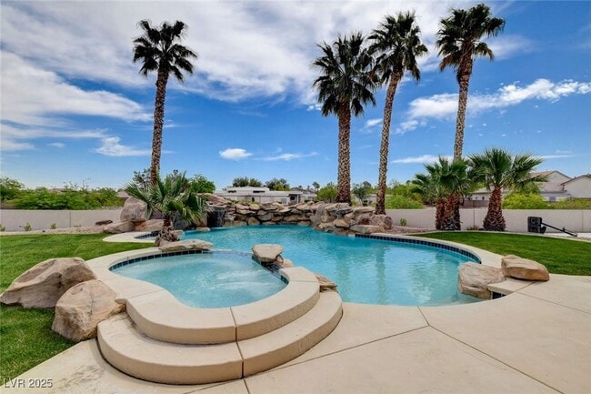 property at 10550 Patrington Ct