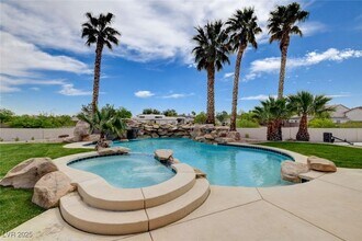 10550 Patrington Ct in Las Vegas, NV - Building Photo - Building Photo