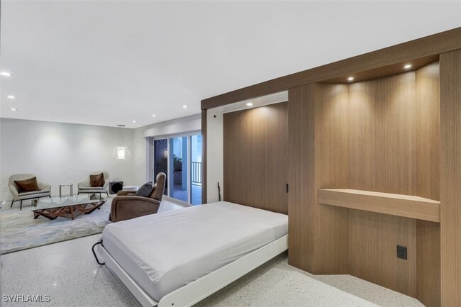 property at 3951 Gulf Shore Blvd N