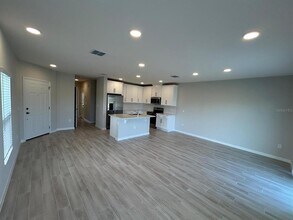 5066 Rain Shadow Dr in St. Cloud, FL - Building Photo - Building Photo