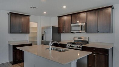 7212 Dancing Wind Ln in Austin, TX - Building Photo - Building Photo